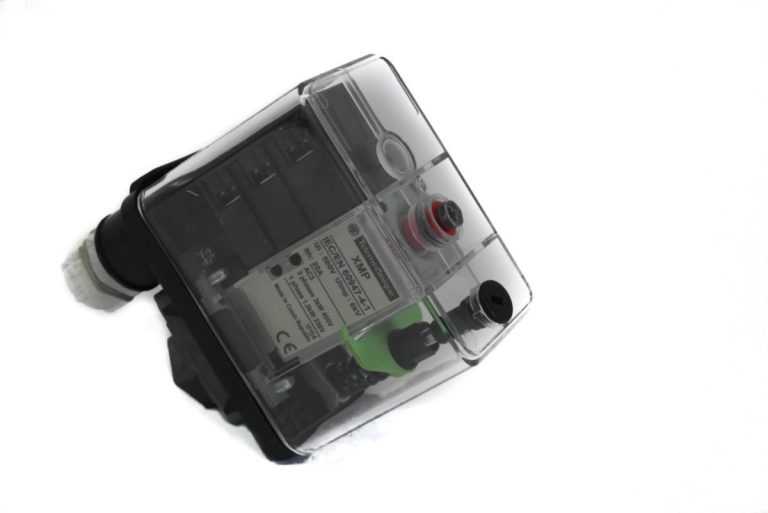 DEBE Tryckströmbrytare XMA