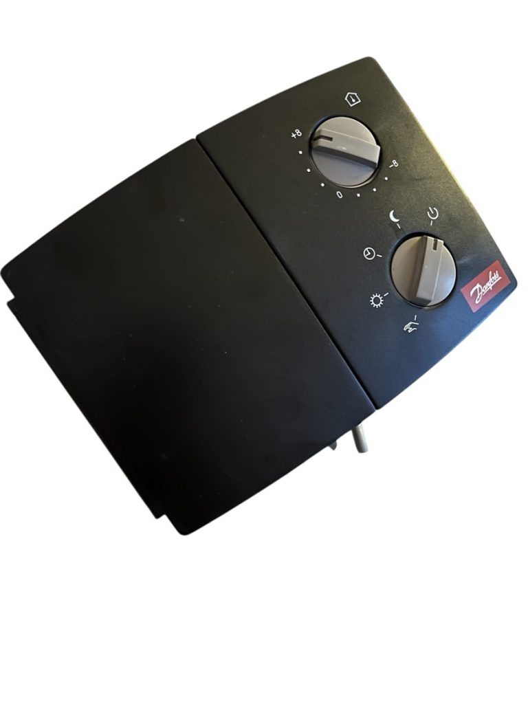 Danfoss Reglercentral ECL 100 begagnad